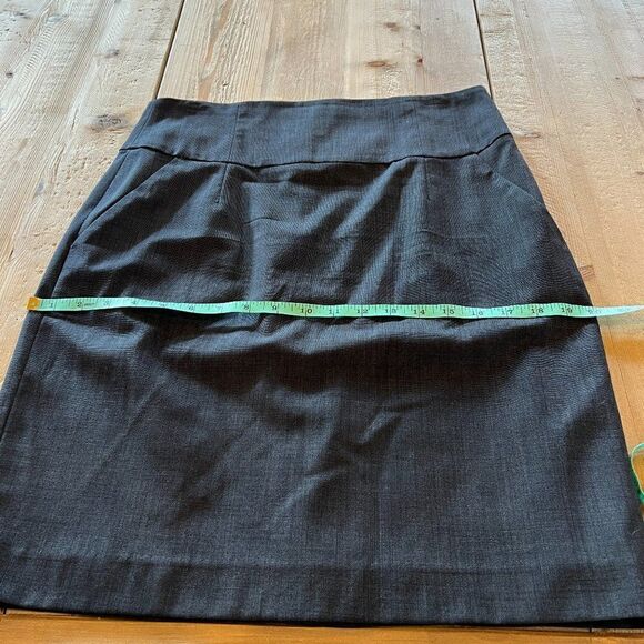 Banana Republic Grey Wool Stretch Skirt Size 10 - Picture 9 of 10
